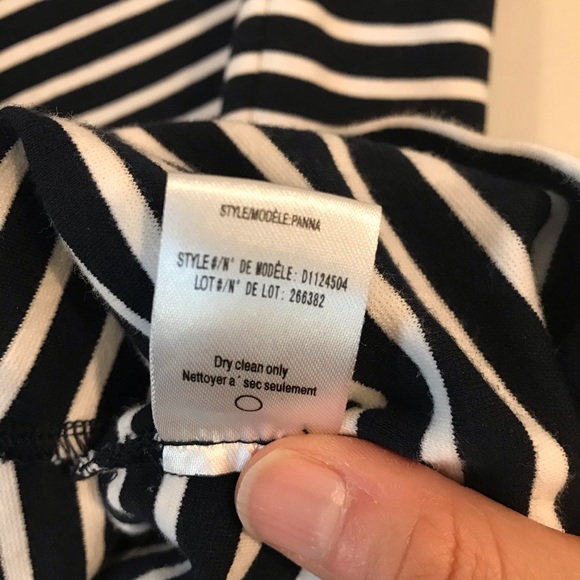 DONATED Theory Panna top Navy and white peplum knit - Picture 2 of 5